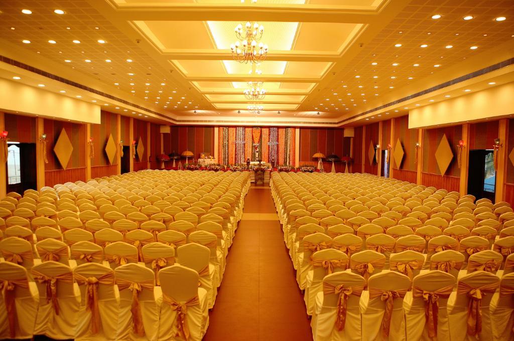 The Quilon Beach Hotel And Convention Center Коллам Экстерьер фото