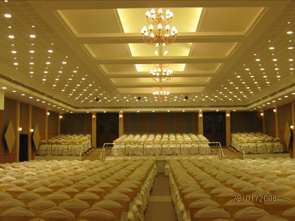 The Quilon Beach Hotel And Convention Center Коллам Экстерьер фото