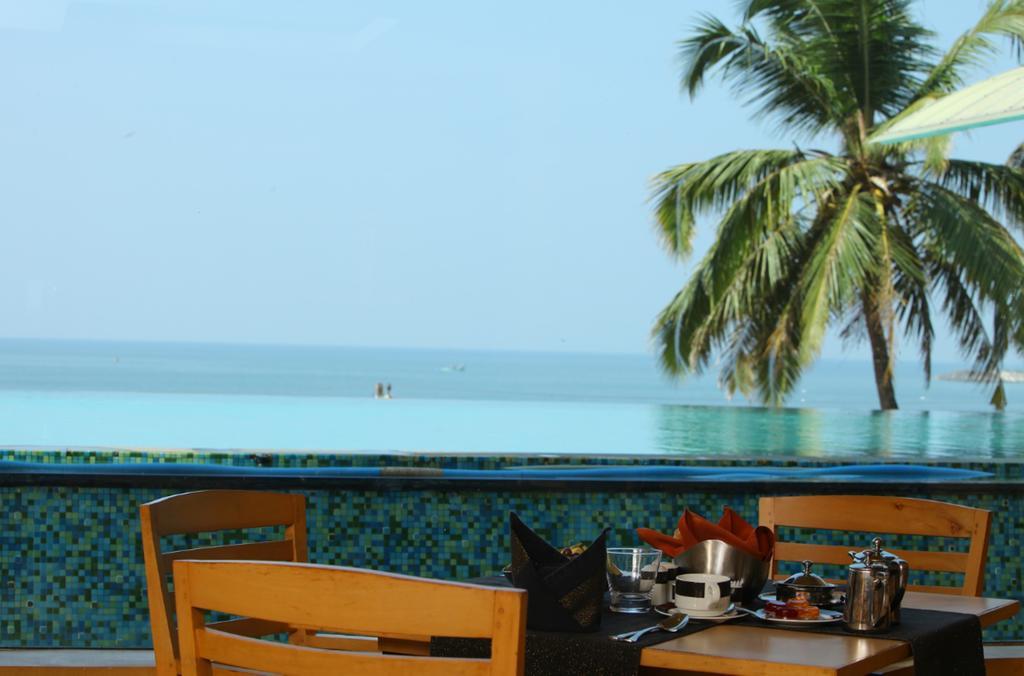 The Quilon Beach Hotel And Convention Center Коллам Экстерьер фото