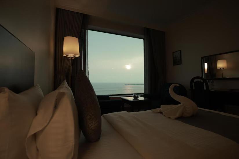 The Quilon Beach Hotel And Convention Center Коллам Экстерьер фото