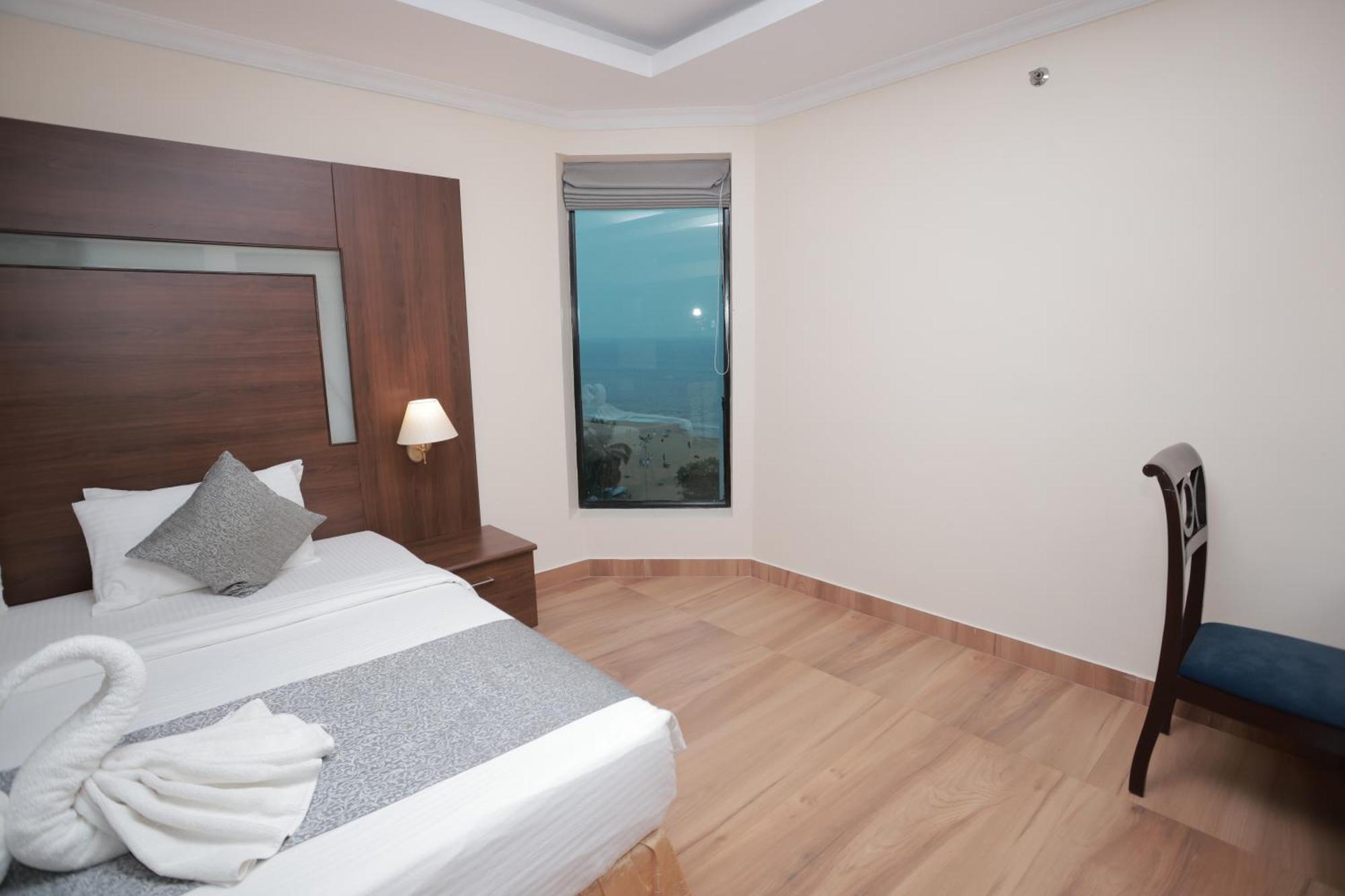 The Quilon Beach Hotel And Convention Center Коллам Экстерьер фото