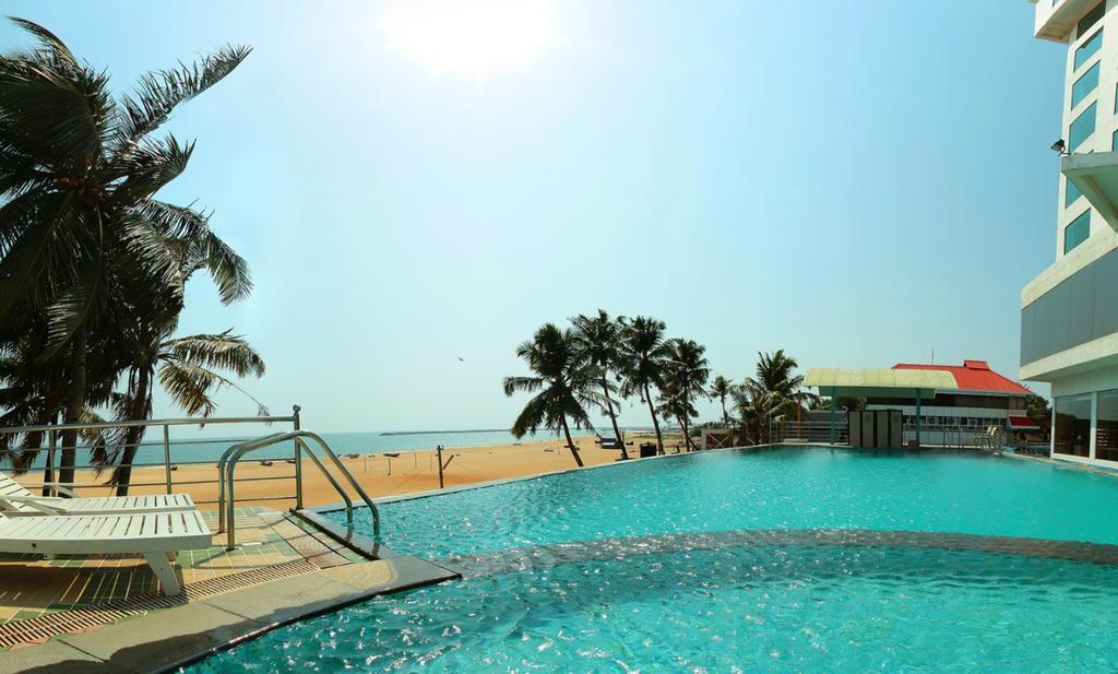 The Quilon Beach Hotel And Convention Center Коллам Экстерьер фото