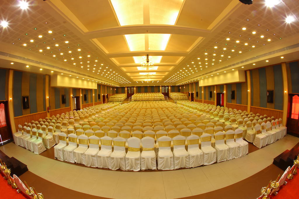 The Quilon Beach Hotel And Convention Center Коллам Экстерьер фото